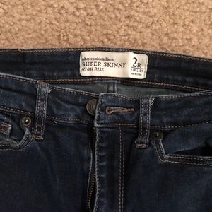 Abercrombie & Fitch High Rise Super Skinny Size 2R